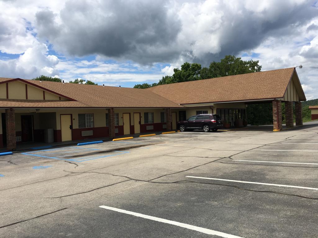 Village Inn Of Hardy Luaran gambar